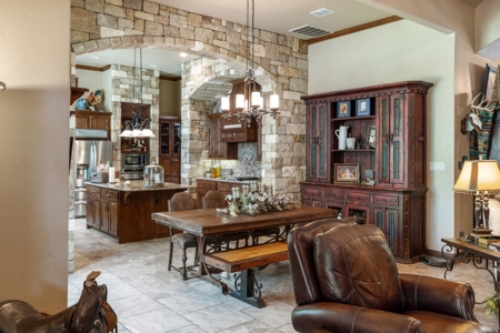 Hill country retreat! - image 33