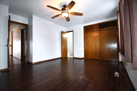 4 Bedrooms 2 Full 1/2 Bathrooms Glendive, MT - image 7