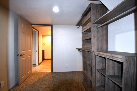 4 Bedrooms 2 Full 1/2 Bathrooms Glendive, MT - image 17