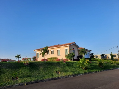 Modern Home with Spacious Backyard at Hacienda Pacífica - image 15