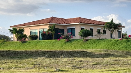 Modern Home with Spacious Backyard at Hacienda Pacífica - image 42