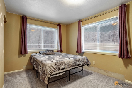 Home for Sale on Large Lot in Chugiak, AK - image 16