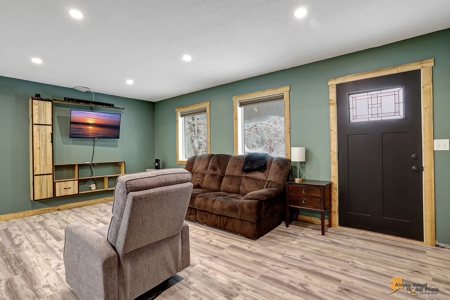 Home for Sale on Large Lot in Chugiak, AK - image 6
