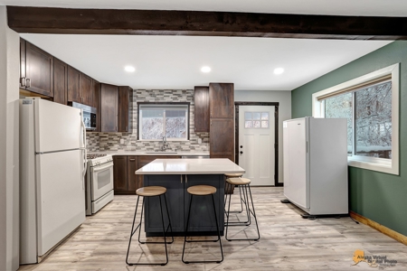 Home for Sale on Large Lot in Chugiak, AK - image 9