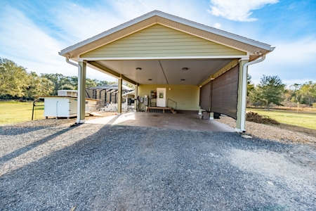 Country Home for Sale on 5 Acres in Branford, Florida - image 7
