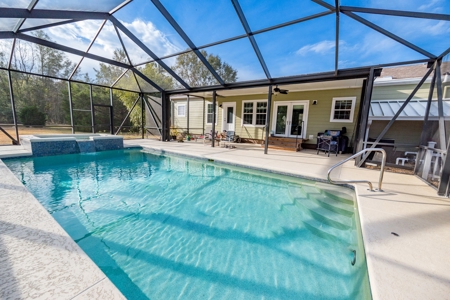 Country Home for Sale on 5 Acres in Branford, Florida - image 49