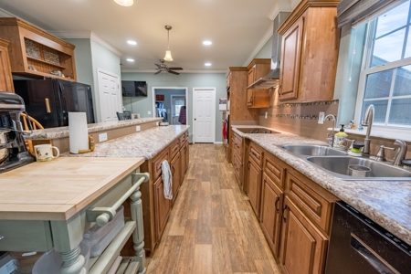 Country Home for Sale on 5 Acres in Branford, Florida - image 34