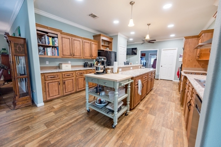 Country Home for Sale on 5 Acres in Branford, Florida - image 32