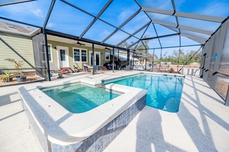 Country Home for Sale on 5 Acres in Branford, Florida - image 11