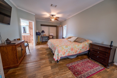 Country Home for Sale on 5 Acres in Branford, Florida - image 39