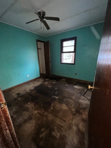 Fixer-Upper with BIG Potential in Robinson, IL - image 6
