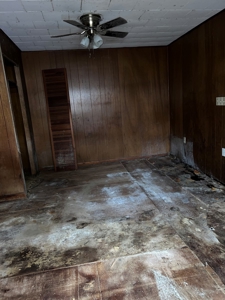 Fixer-Upper with BIG Potential in Robinson, IL - image 4
