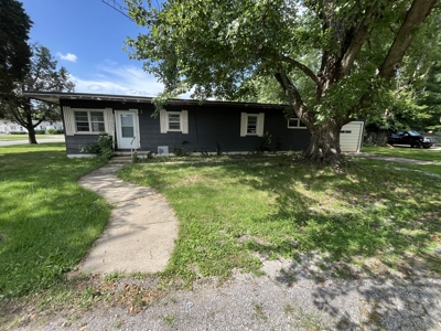 Fixer-Upper with BIG Potential in Robinson, IL - image 22
