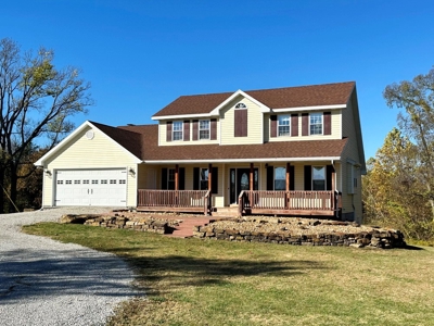 Luxury Country Home & Pond for Sale in Vernon County, MO - image 4