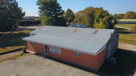 Commercial Building for Sale in McKenzie, TN - image 10