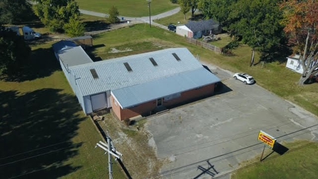 Commercial Building for Sale in McKenzie, TN - image 8