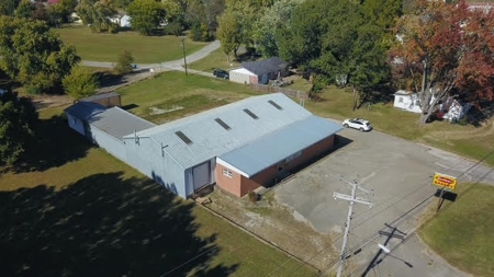 Commercial Building for Sale in McKenzie, TN - image 11