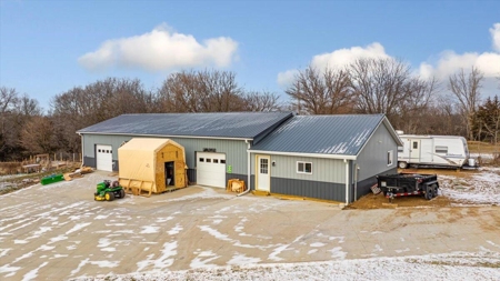 Acreage Retreat in Harrison County, IA - image 24