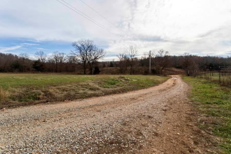 Country Home with Acreage For Sale in Imboden, AR - image 34