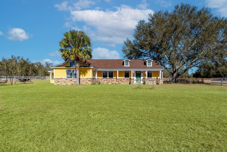 Country Home In Trenton On 10 Acres! - image 1