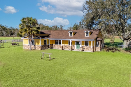 Country Home In Trenton On 10 Acres! - image 4