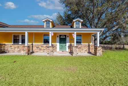 Country Home In Trenton On 10 Acres! - image 3