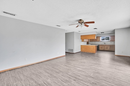 Home for Sale in Downtown Mangum, OK - image 5