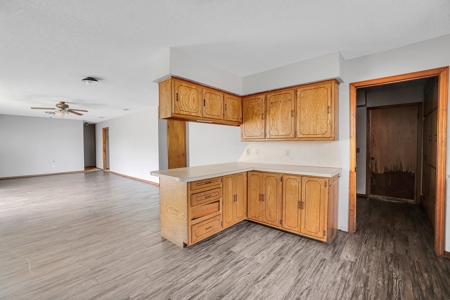 Home for Sale in Downtown Mangum, OK - image 10