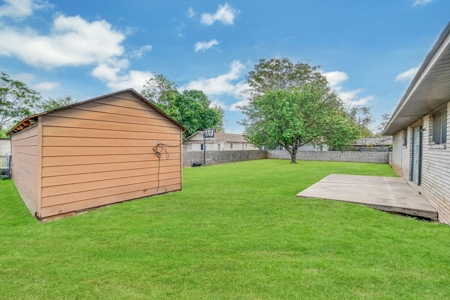 Home for Sale in Downtown Mangum, OK - image 15