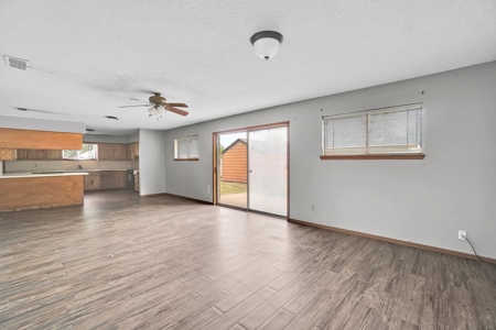 Home for Sale in Downtown Mangum, OK - image 6
