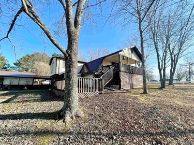 Country home in Fulton County AR for sale with 14.33 acreage - image 3