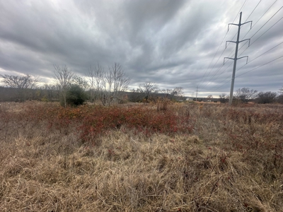 13-Acre Country Property nice views electric and water. Fenced .. - image 21