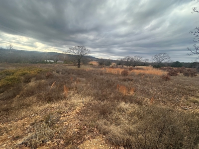 13-Acre Country Property nice views electric and water. Fenced .. - image 22