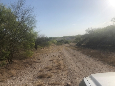 220 Acres in San Pat - image 2