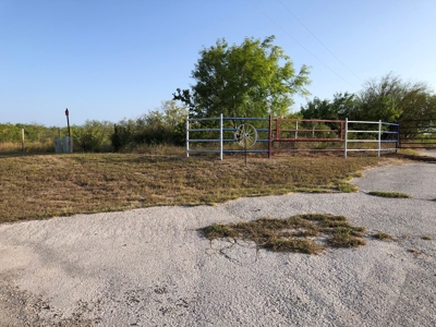 220 Acres in San Pat - image 33