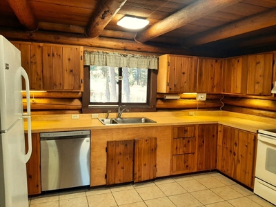 Montana Log Cabin Home for Sale with Acreage - image 9