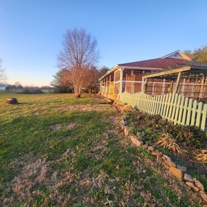 4 bedroom 2 bath home for sale near Franklin, Ky. - image 42