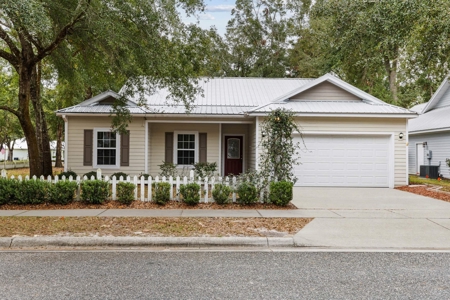 Riverwalk home fanning springs homes for sale in gated comm - image 38