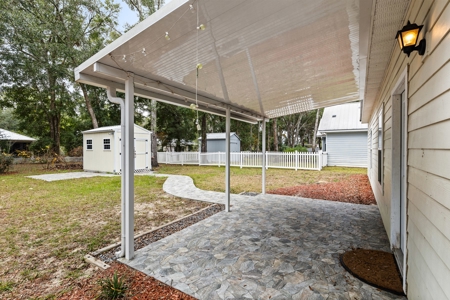 Riverwalk home fanning springs homes for sale in gated comm - image 22