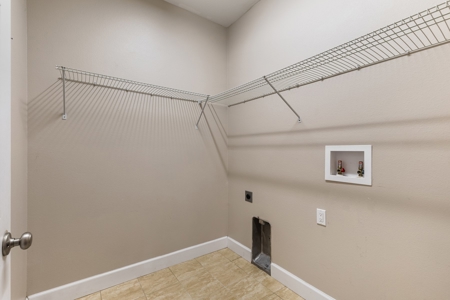 Riverwalk home fanning springs homes for sale in gated comm - image 16