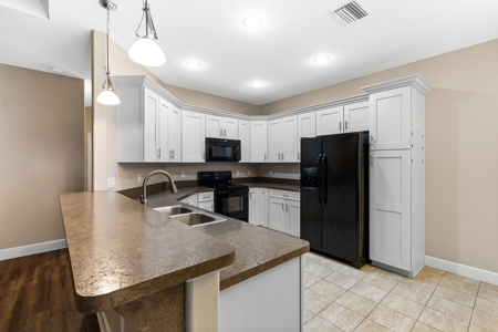 Riverwalk home fanning springs homes for sale in gated comm - image 4