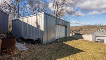 Prime Commercial Property with Excellent Visibility Vichy MO - image 32