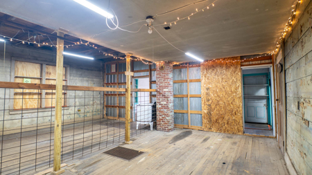 Prime Commercial Property with Excellent Visibility Vichy MO - image 16
