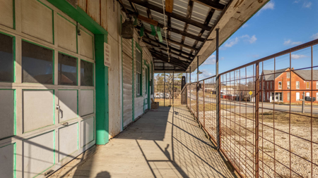 Prime Commercial Property with Excellent Visibility Vichy MO - image 8