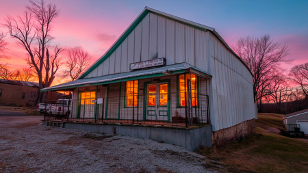 Prime Commercial Property with Excellent Visibility Vichy MO - image 3