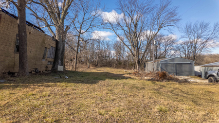 Prime Commercial Property with Excellent Visibility Vichy MO - image 38