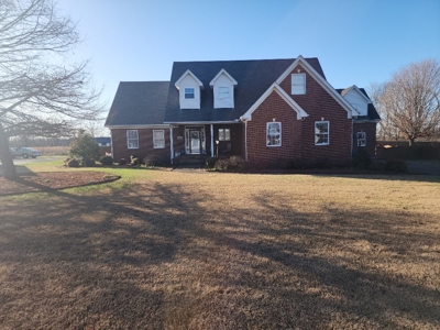 4 bedroom 3.5 bath brick home for sale in Smiths Grove, Ky. - image 3