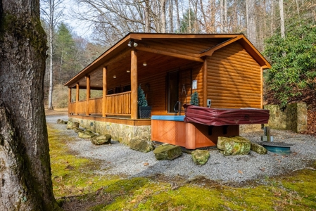 Cabin for Sale in Wilkes County NC! - image 13
