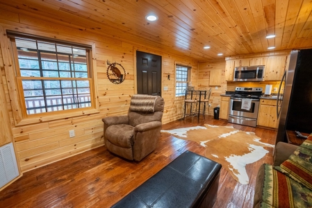 Cabin for Sale in Wilkes County NC! - image 32