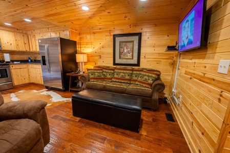Cabin for Sale in Wilkes County NC! - image 25